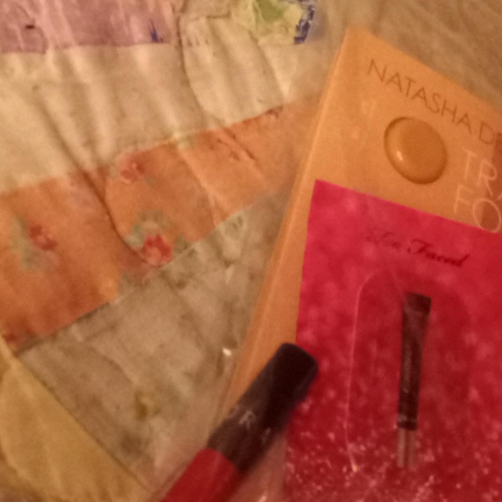 5/$10 Sephora Brands Foundations and Primers Sampler with a surprise 💋!